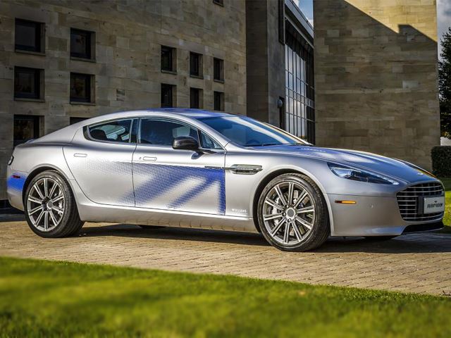 Aston Martin представил 1000-сильный электро кар Rapide Concept в Лондоне
